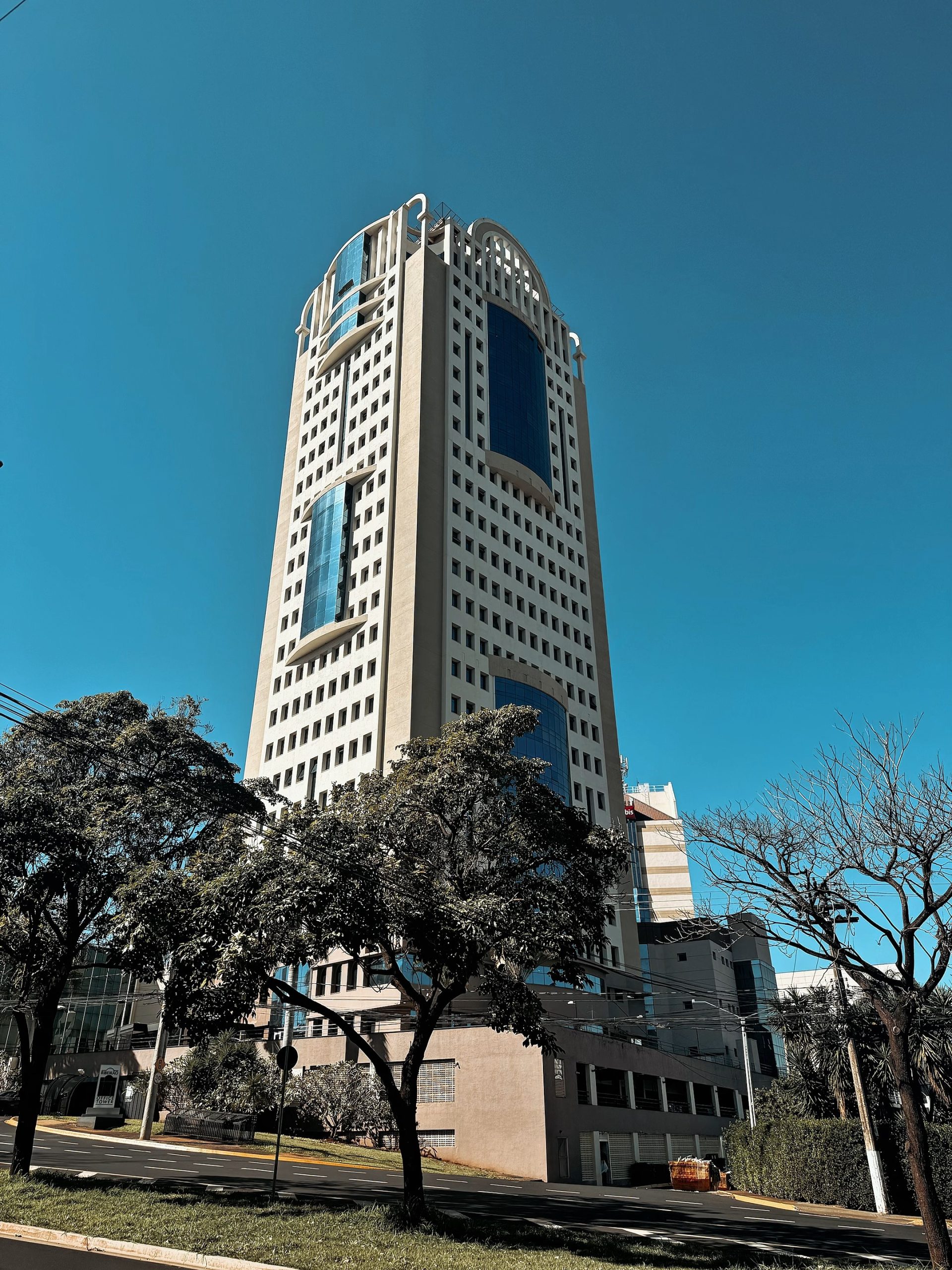 Centro Empresarial Ribeirão Office Tower