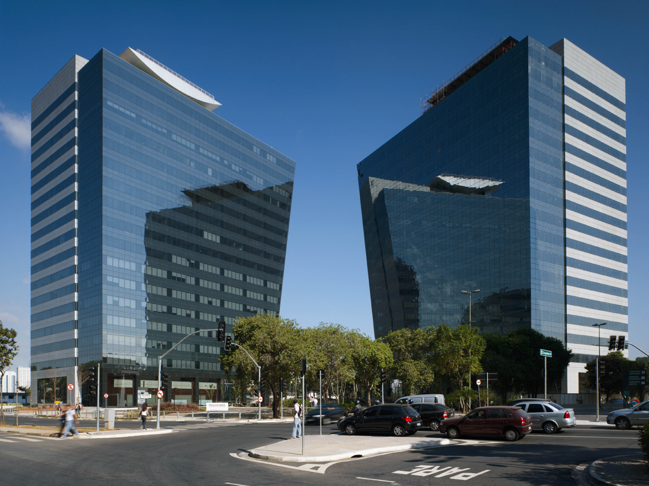 Rochaverá Corporate Towers - Torre Marble