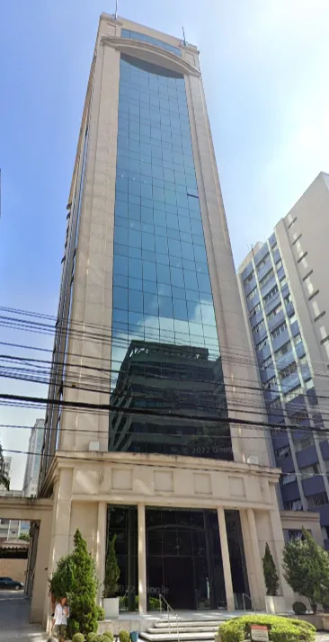 Crystal Tower - Bela Cintra